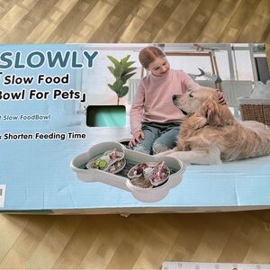 Slow Food Bowl for Pets AND Pet Hair Remover Roller NEW